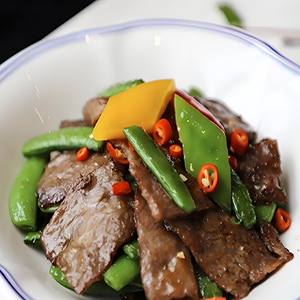 Stir-fried Beef w. Snow Pea<br>雪豆牛肉