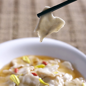 Fish Fillets in Rice Wine Sauce<br>糟溜鱼片